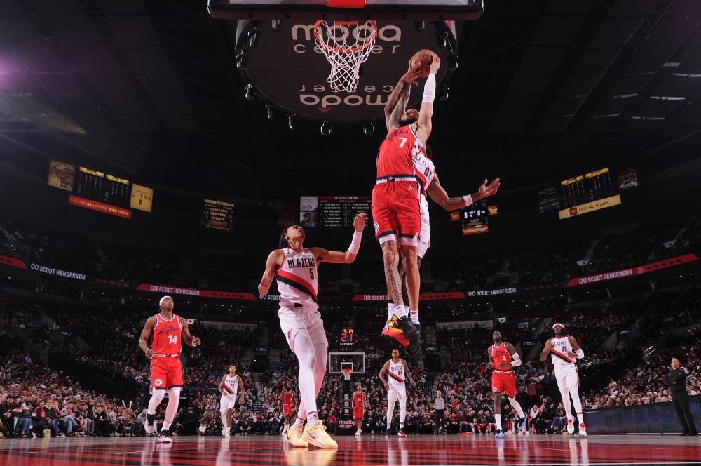 随着比赛的 随着比赛的