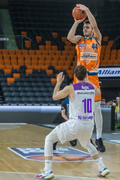 图加特前锋 图加特前锋